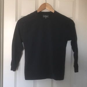 L.L. Bean navy long sleeve tee. Size Boys 8.